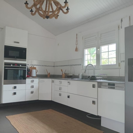  Annonces CHATEAUROUX : Maison / Villa | LE LAMENTIN (97232) | 100 m2 | 1 850 &euro; 